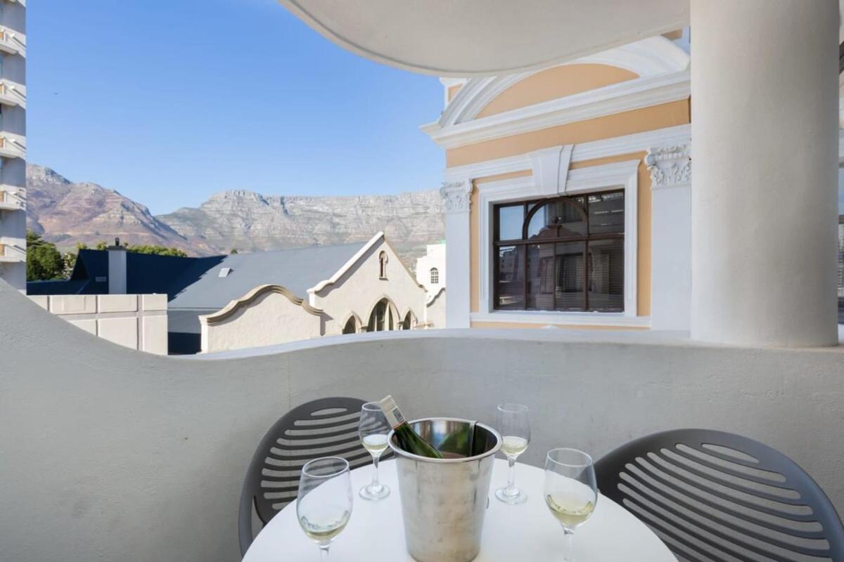 Ferienwohnung Tuynhuys Luxurious with Stunning View Kapstadt Exterior foto